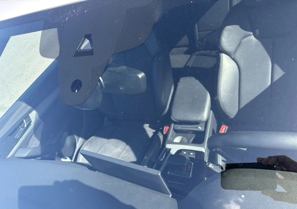 Toyota Yaris cena 49900 przebieg: 44000, rok produkcji 2019 z Brzeg małe 277